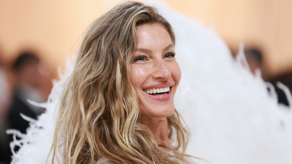 Gisele Bundchen's Dreamy Tahiti Bikini Look Is Only $26 on Amazon