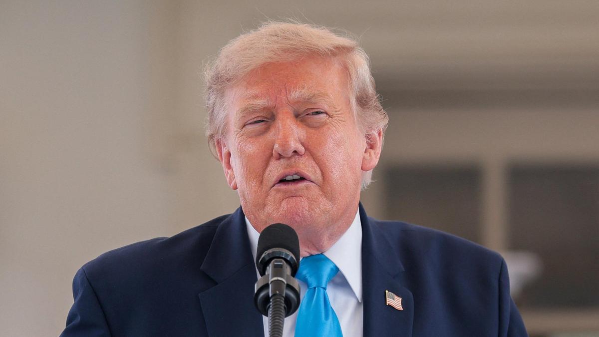 Morning Digest: Trump announces agreement for disarmament of Hamas; Supreme Court permits Muslims to offer Friday prayers on dargah land near Bhojshala, and more