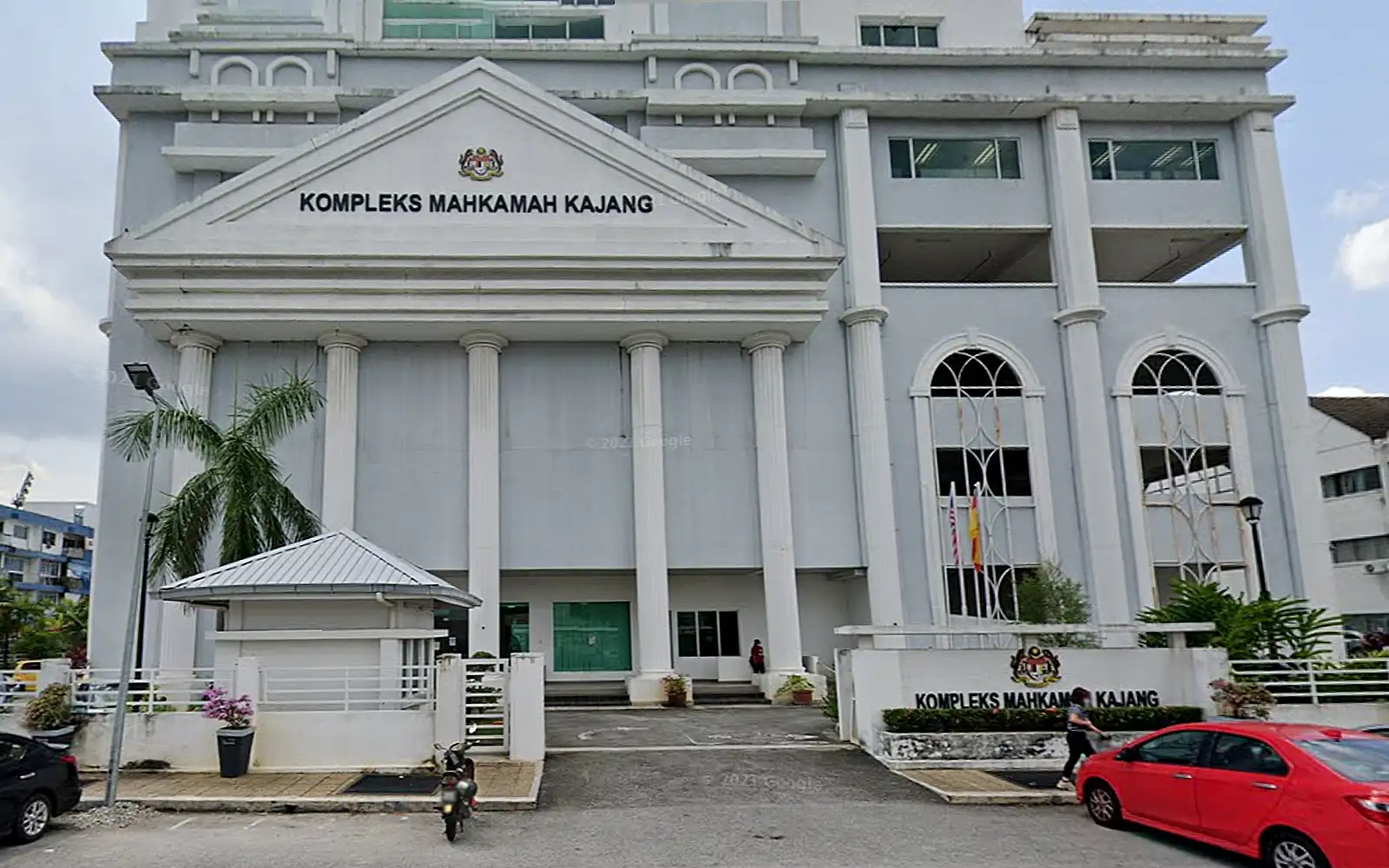 Lelaki pandu bawah pengaruh dadah didakwa sebabkan kematian 3 beranak