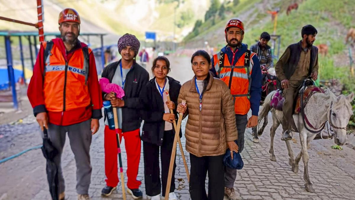 Smallest batch of 1,605 devotees leaves for Amarnath cave shrine from Jammu