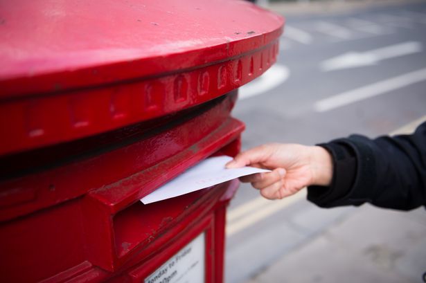 Royal Mail customers should not write address in middle of envelope