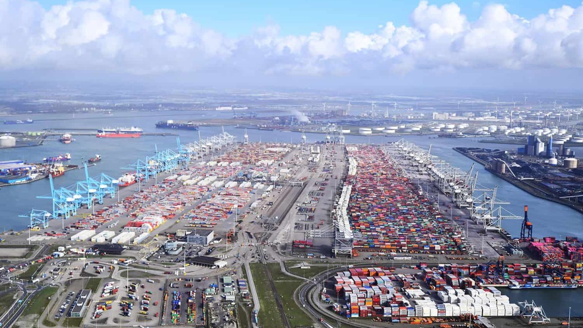 Low Gas Storage and Diesel Shortages Threaten Europe’s Winter Supply