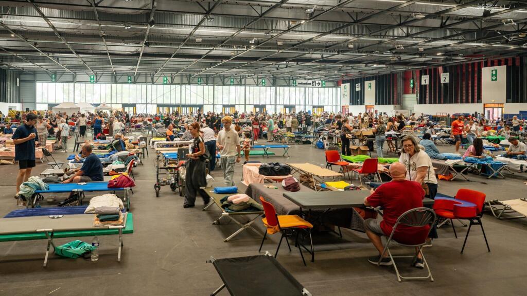 France's southwest faces 'optimistic day' as half of evacuees return home
