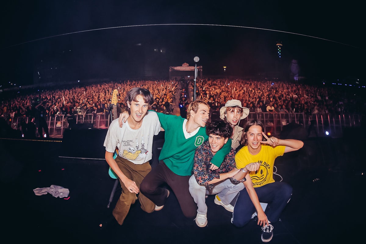 Online hits propel foreign artists to stardom in China
