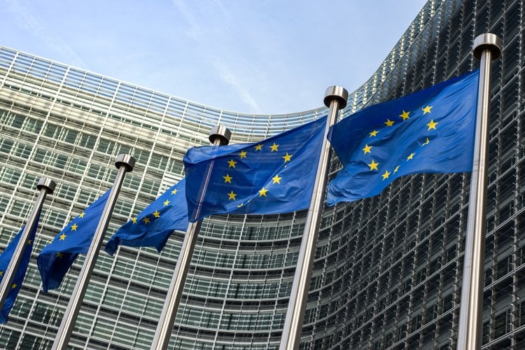 EU puts out call for tender for seven supercomputing clusters