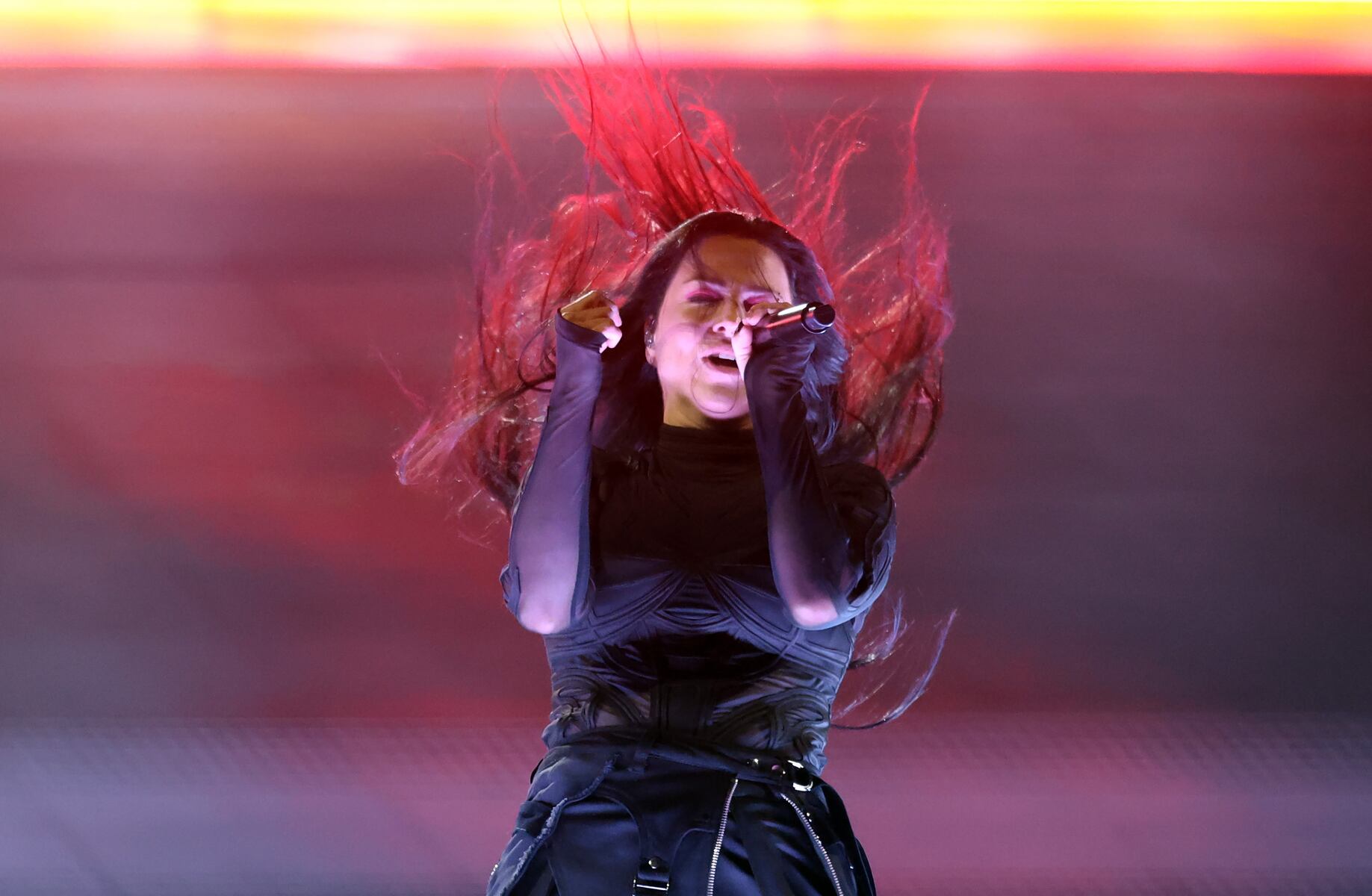 Evanescence goes heavy with new album set at packed Blossom Music Center show