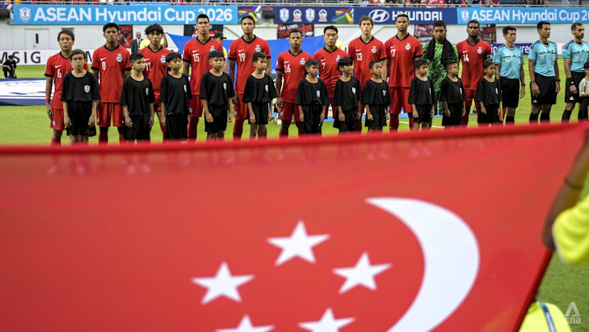 Singapore hold heavyweights Vietnam to a draw at ASEAN football championship