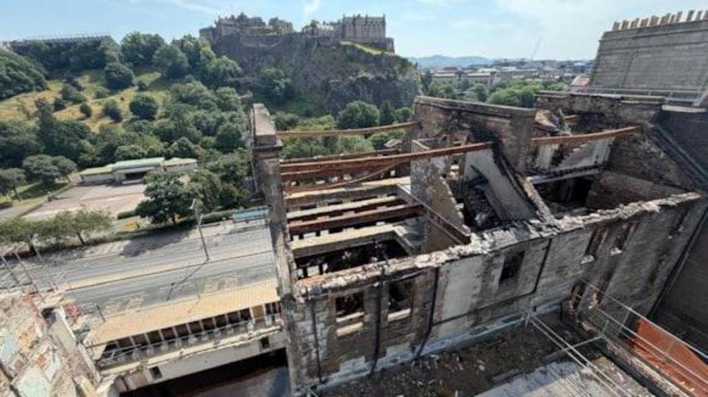 Minister to discuss financial support over Princes Street fire