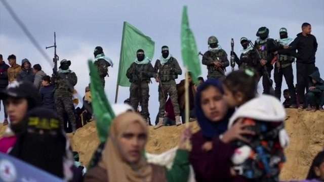 Hamas says it will disarm if Israel halts strikes and withdraws from Gaza, but obstacles remain