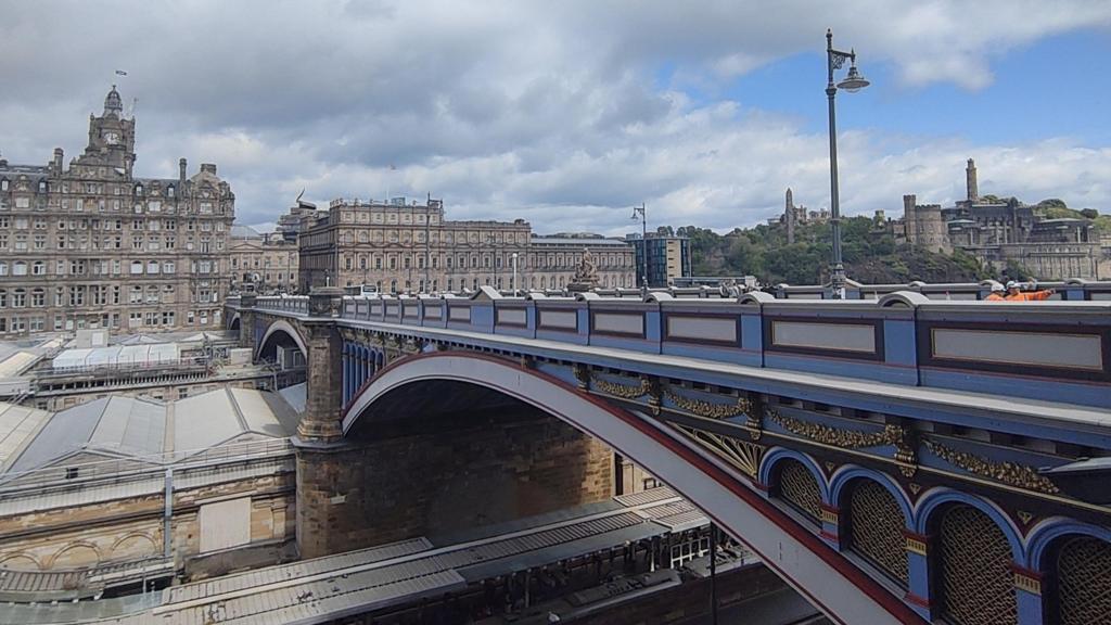 Edinburgh's North Bridge reopens after eight-year restoration