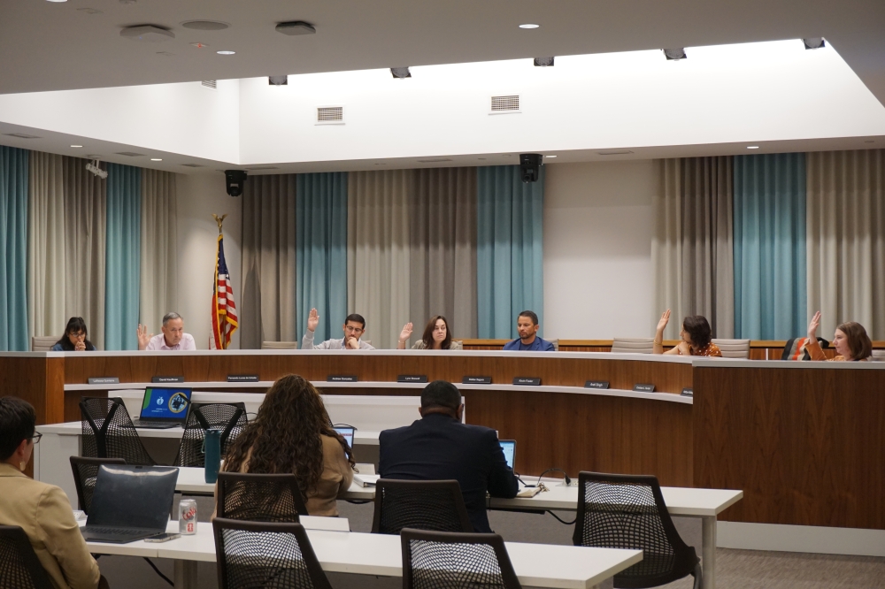 Paredes Middle School closes; students split to Bailey, Mendez