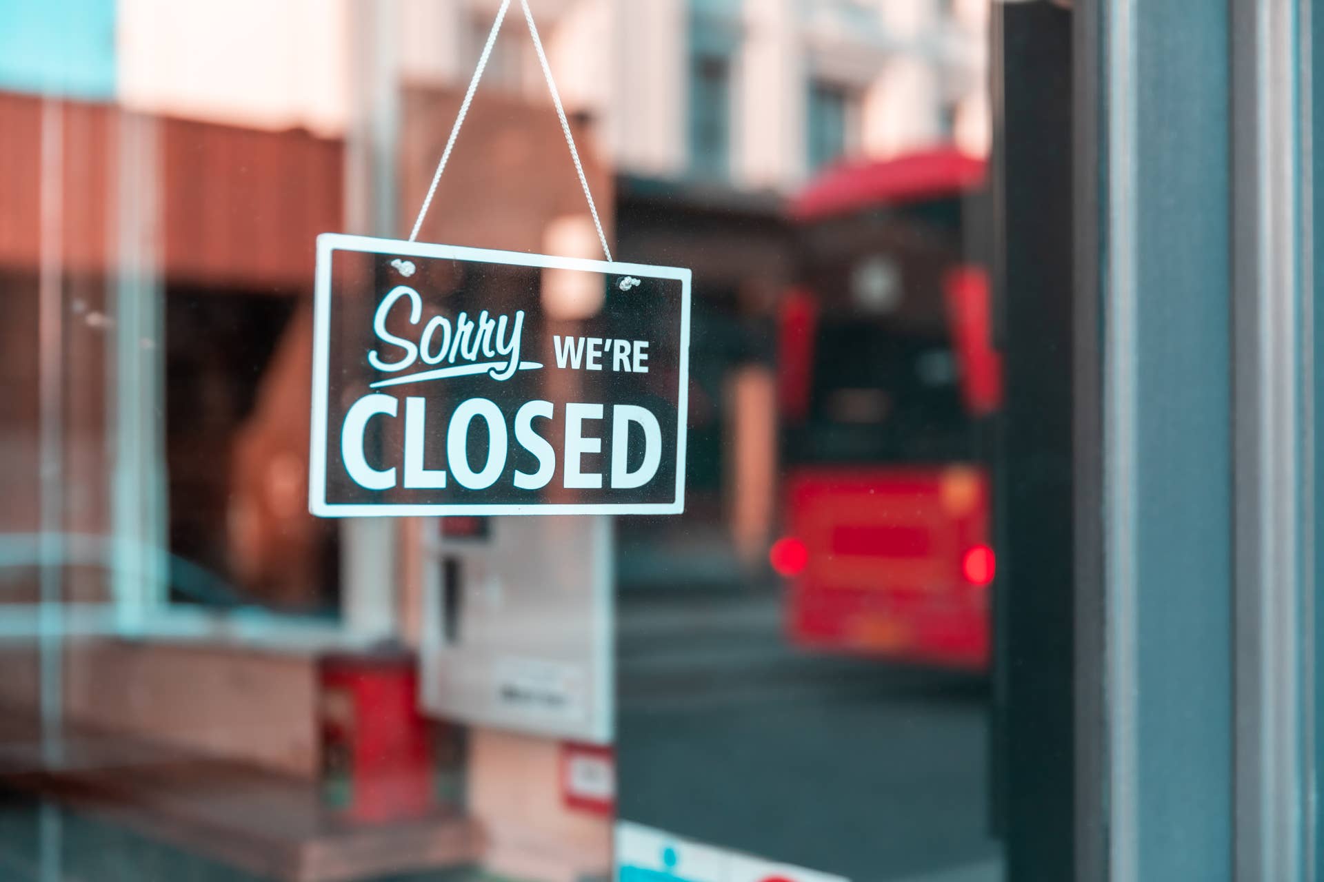 Exchange closures signal a Bitcoin bottom? analyst says the data tells a different story