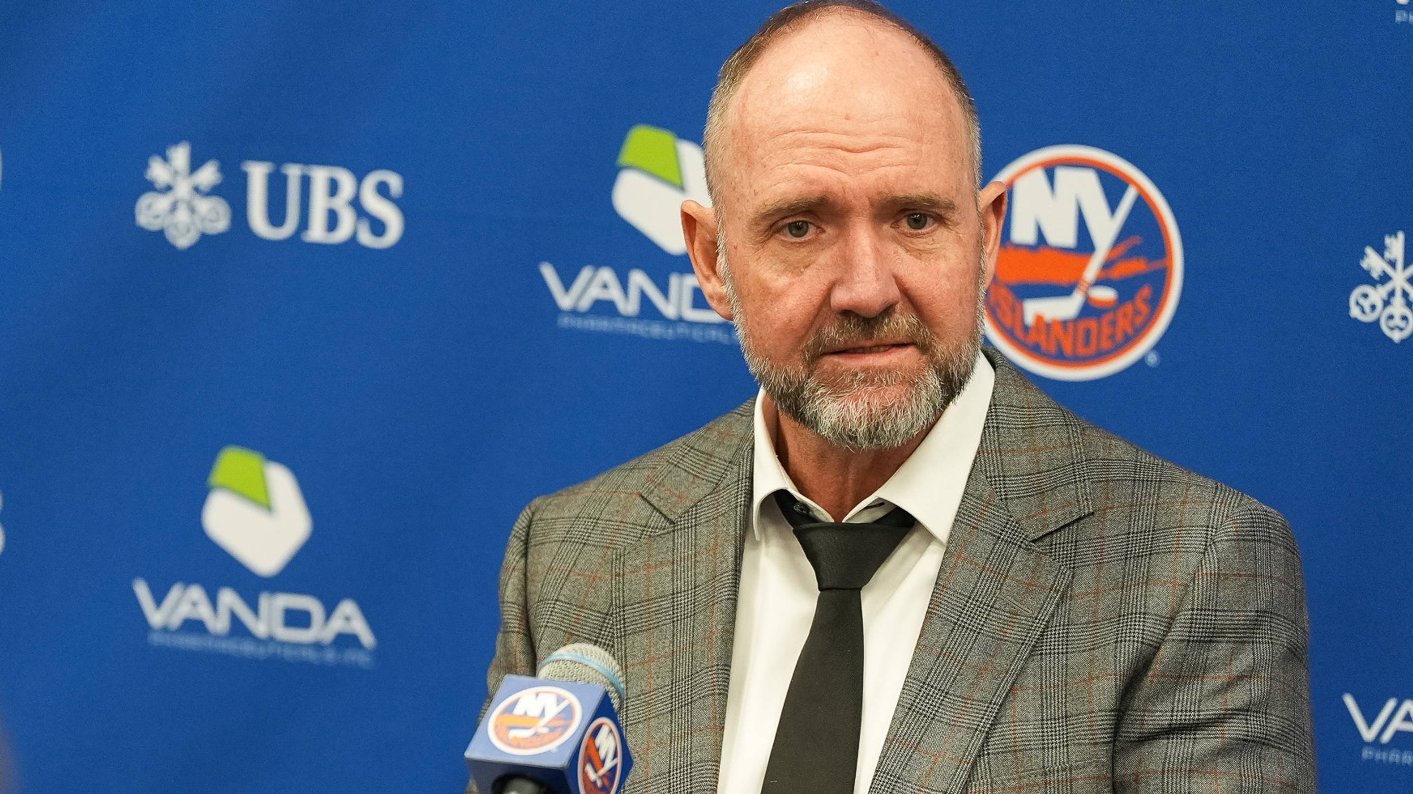 Peter DeBoer Is a Fan of This NY Islanders Prospect Who Could Push for Spot
