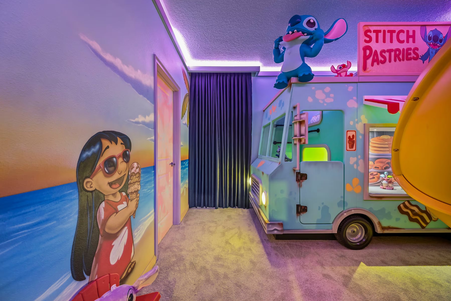 10 Airbnbs near Disney World that are perfect for large families and big groups