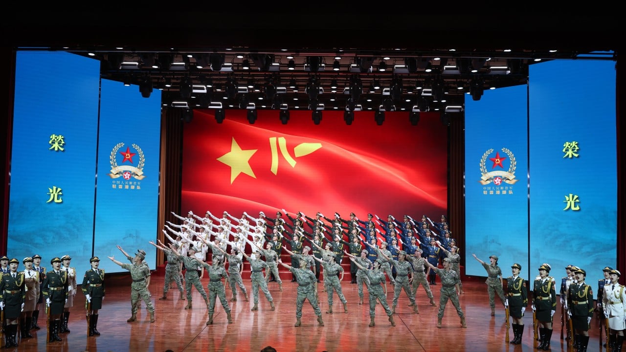 Hong Kong garrison holds reception marking 99th anniversary of PLA’s founding