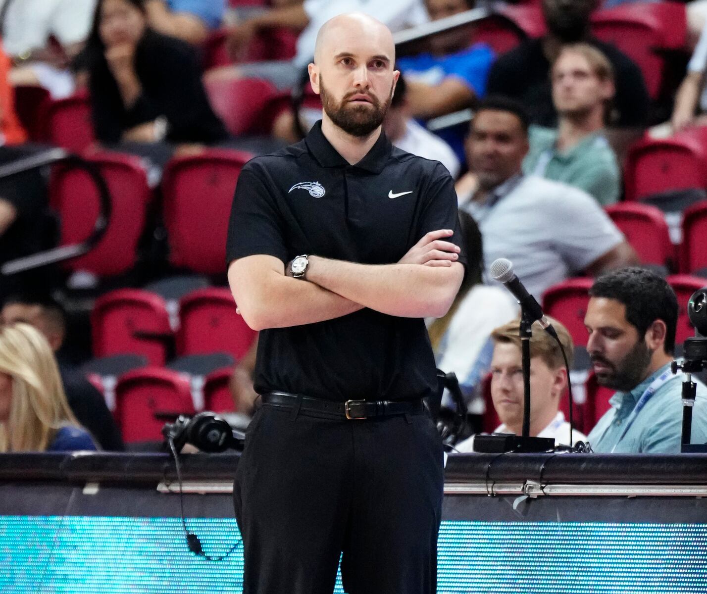 Michigan basketball hires new assistant coach