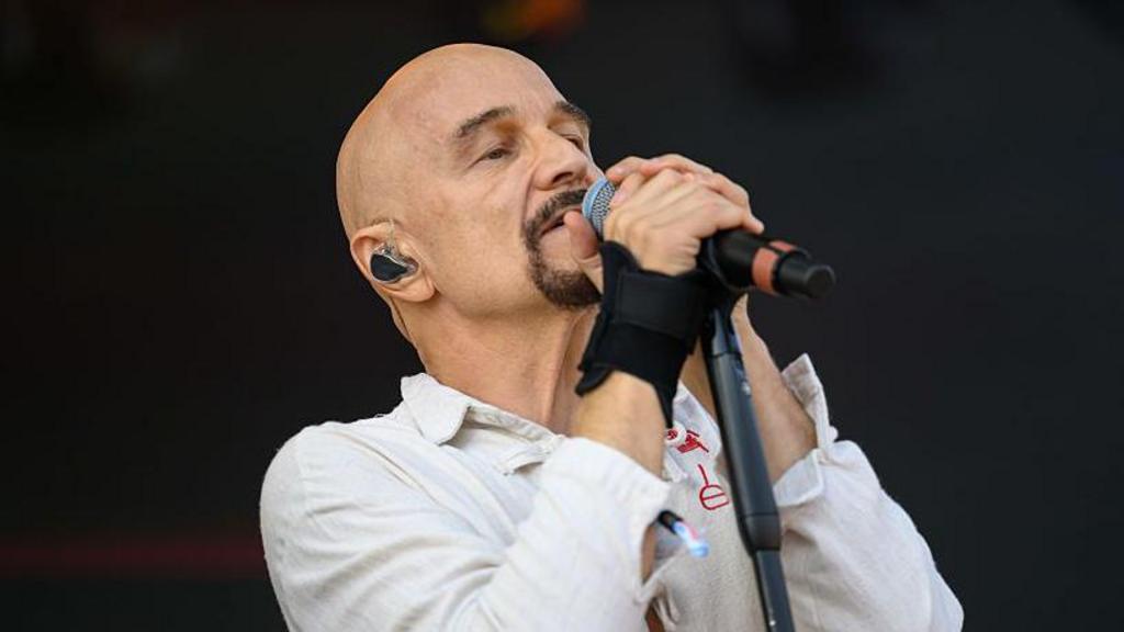 James force to pull out of Belladrum headline slot as Tim Booth loses voice