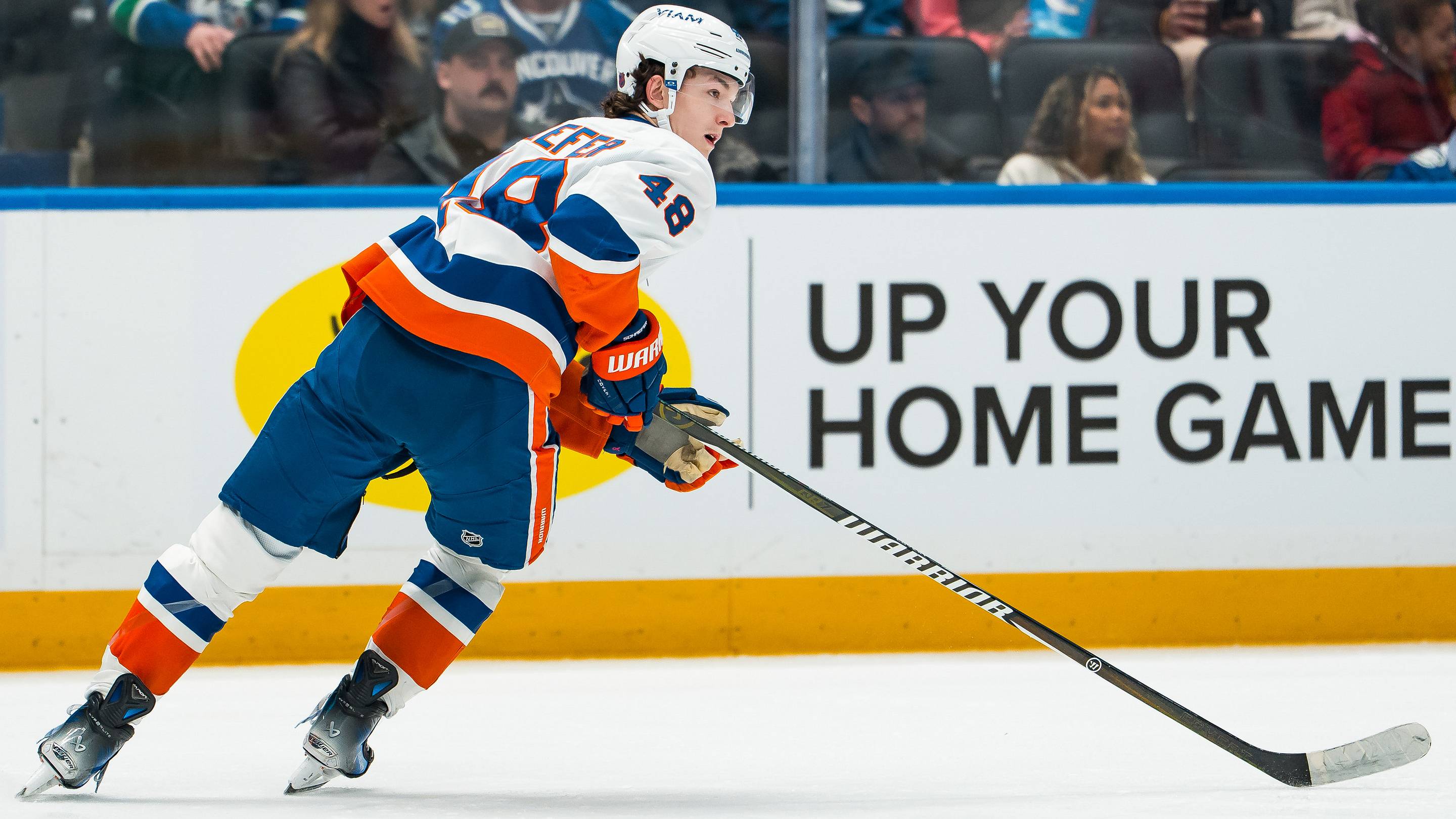 Matthew Schaefer Credits NY Islanders Teammates for Aiding NHL Transition