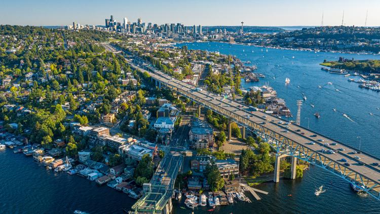 19-year-old disappears from boat on Lake Washington during Seafair; search underway