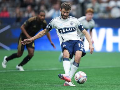 Thomas Müller's late PK helps Whitecaps battle back for 1-1 draw with LAFC