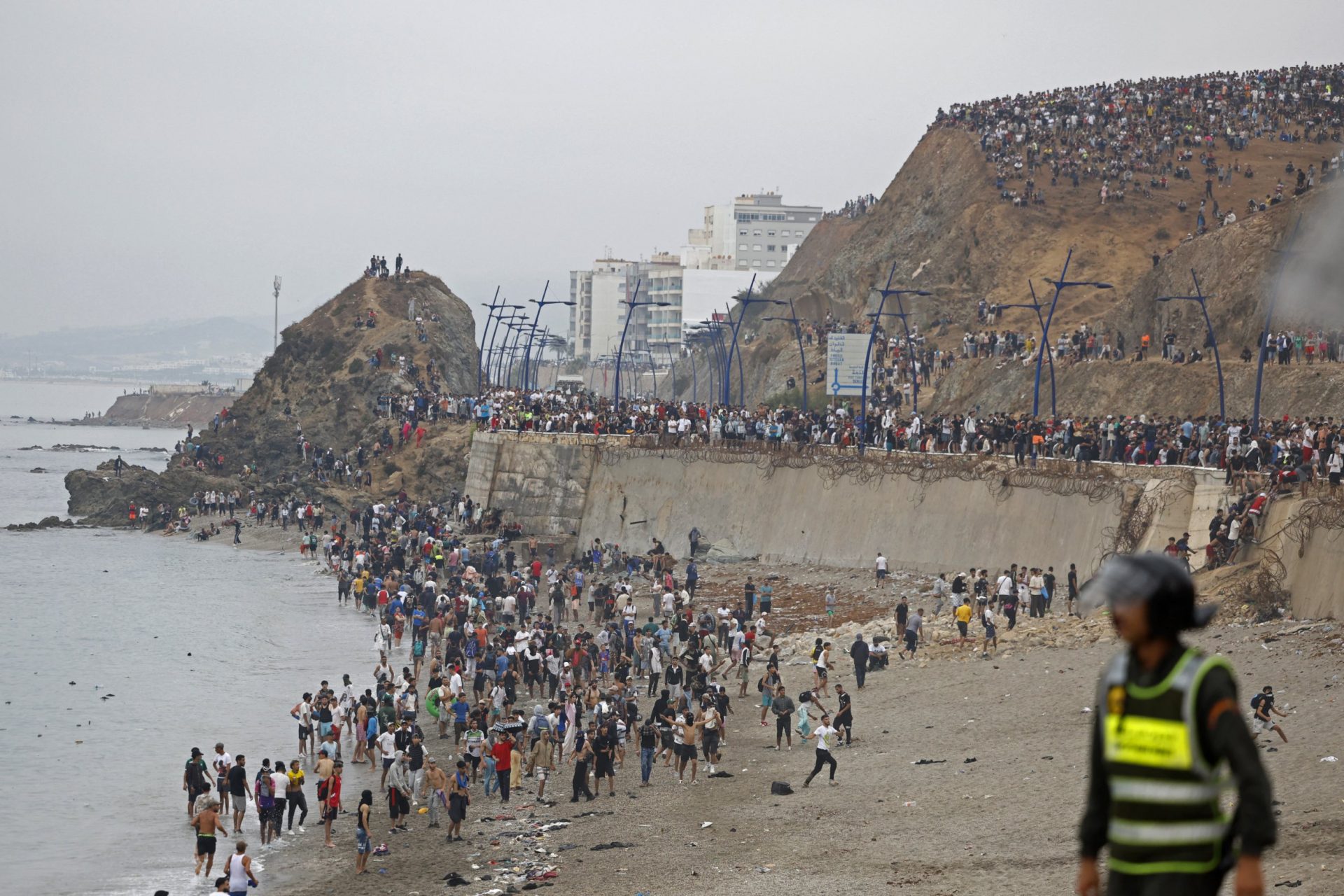 The viral migrant crisis that’s splitting Europe in half