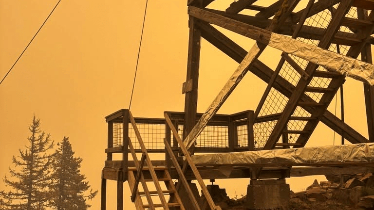 'Holds a special place': Historic Flag Point Lookout destroyed in Grasshopper Fire, U.S. Forest Service says