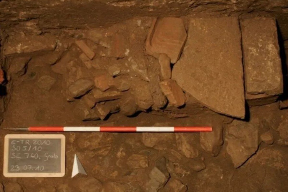 Infant twins found buried in ancient Roman latrine could have been seen as ill omens