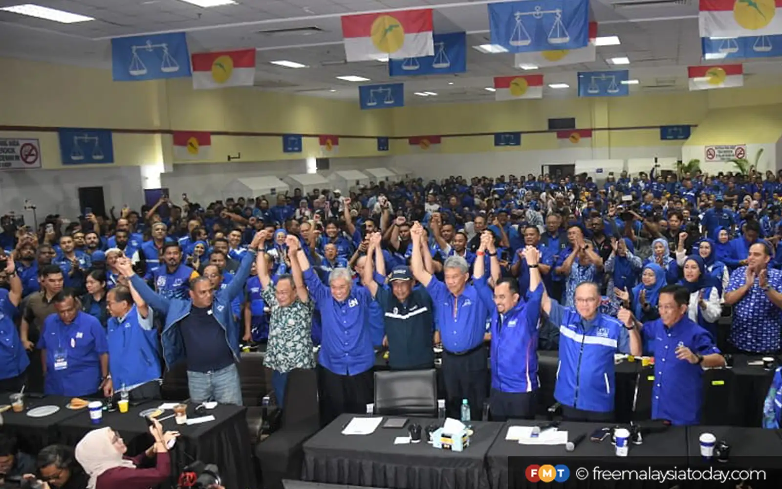 ‘Tsunami biru’ mampu landa Malaysia pada PRU16, kata Wan Fayhsal