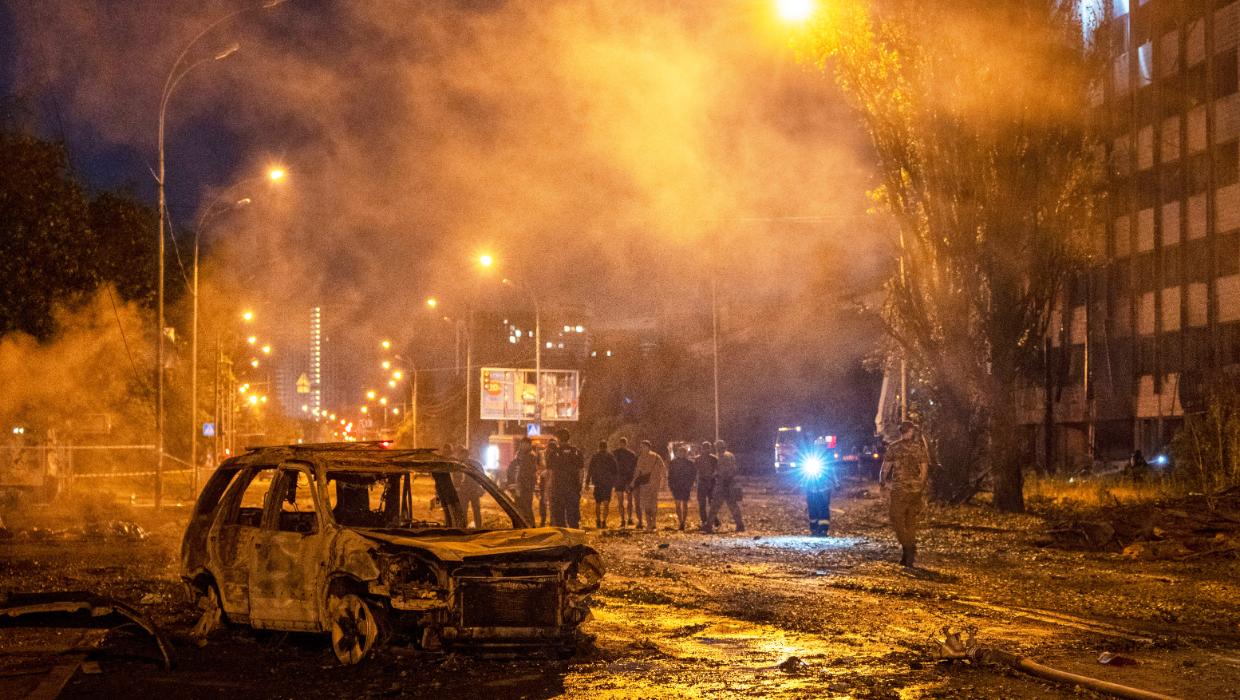 Russia fires glide bombs at a southern Ukraine city, killing 1 and wounding dozens