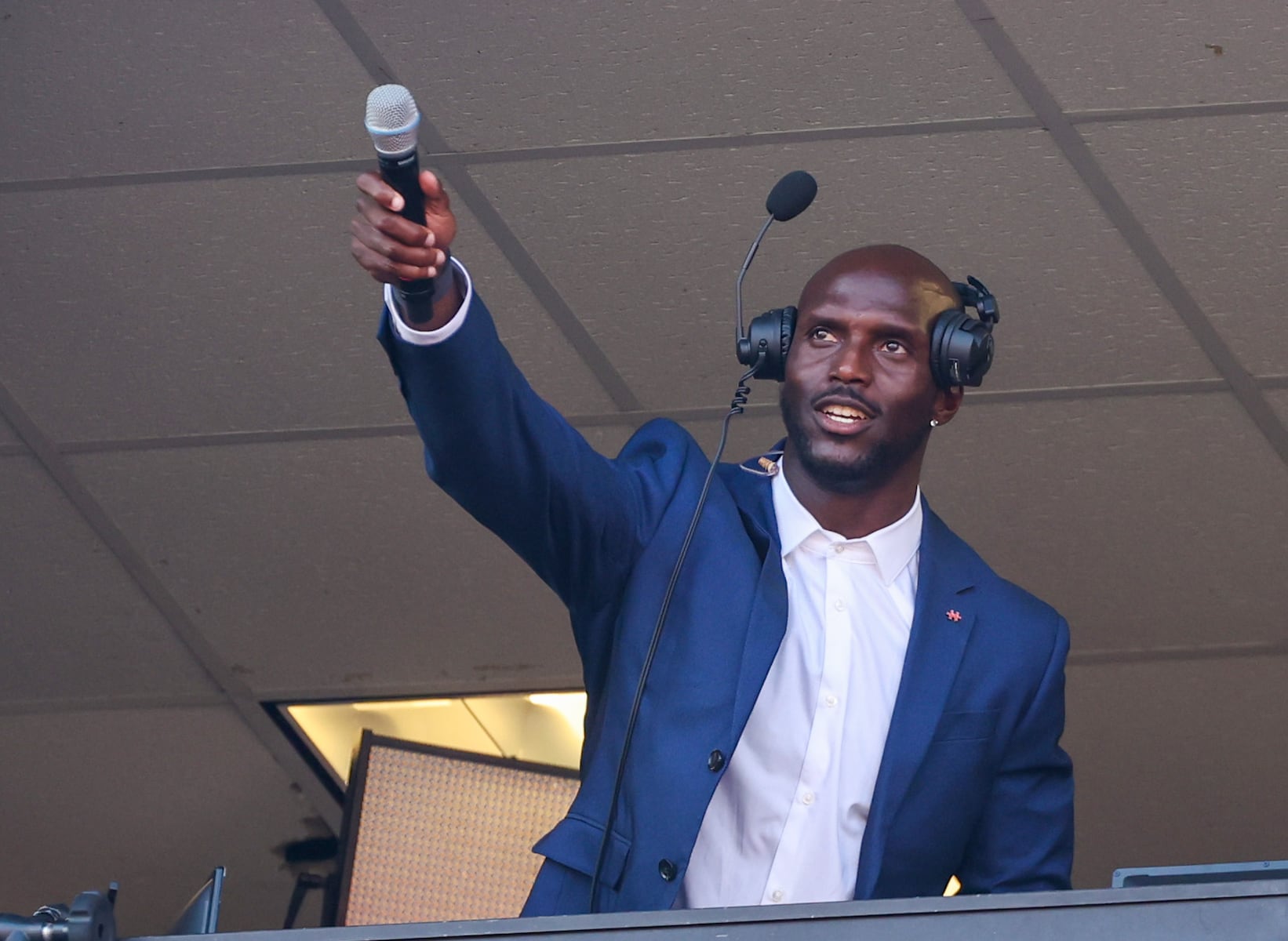 Rutgers football great with Super Bowl ring gets major ESPN promotion