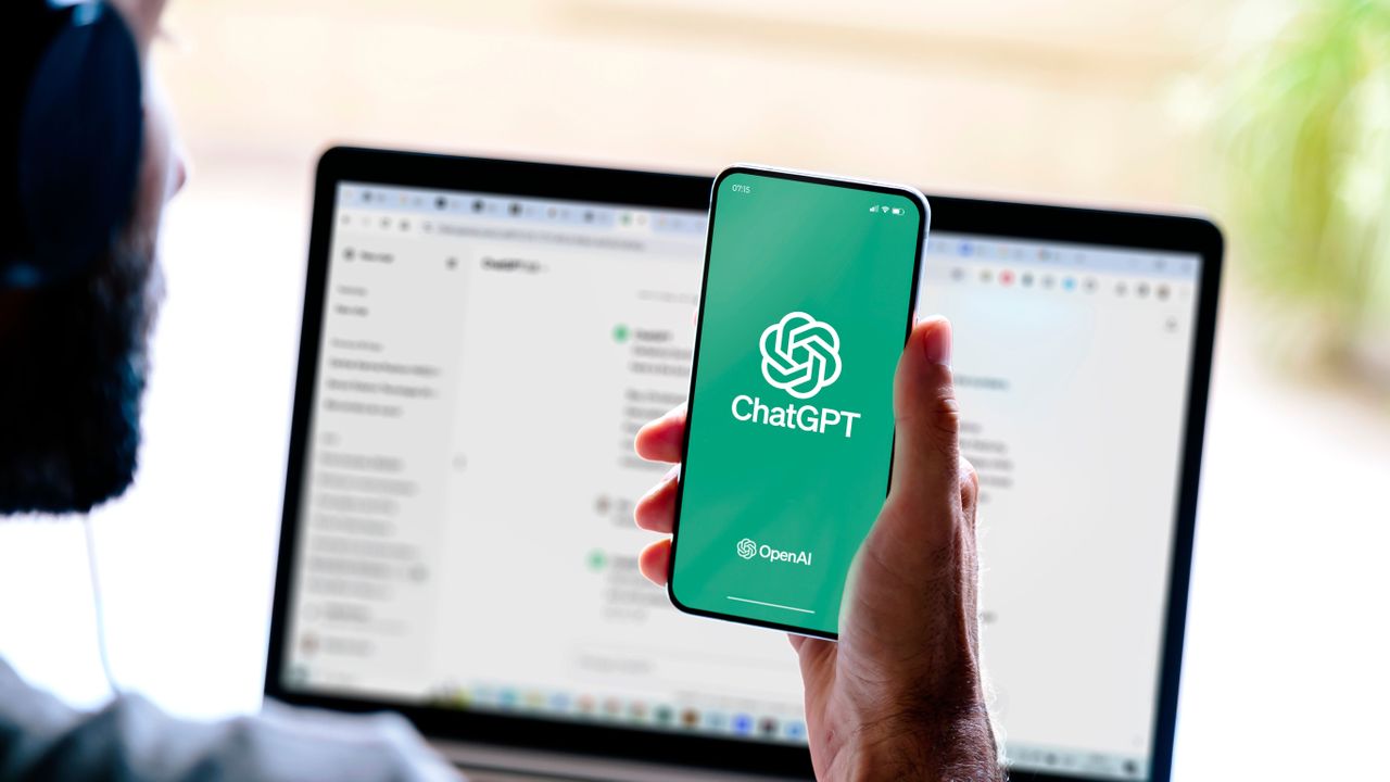 I stopped starting every ChatGPT conversation from scratch — these 5 simple changes made it much more useful