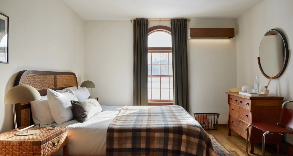 Hotels Must Balance Comfort and Climate Goals As Guests Demand AC