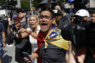 Nicolas Maduro backs Venezuela opposition talks from jail