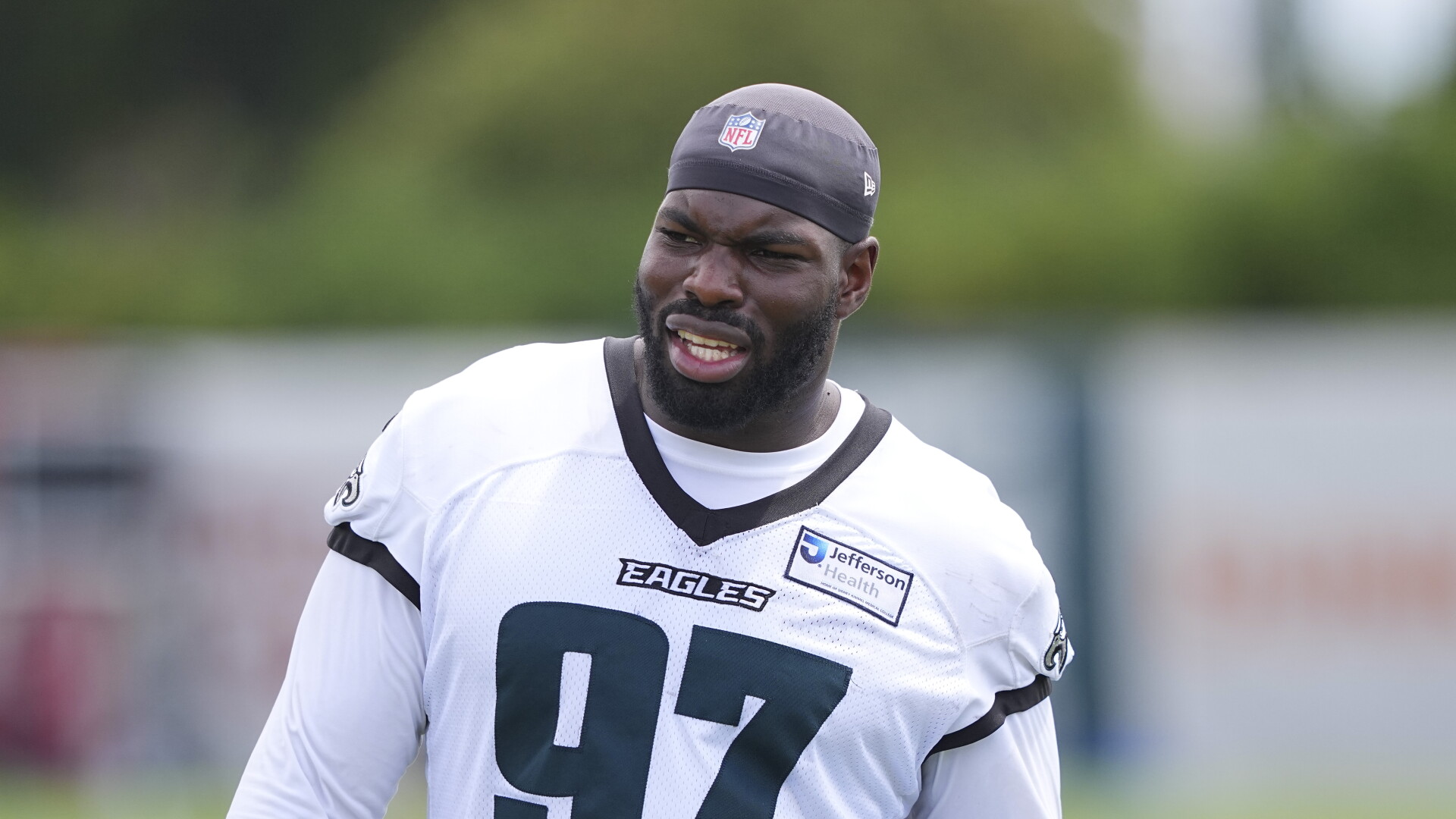 DT Moro Ojomo has had contract talks with Eagles