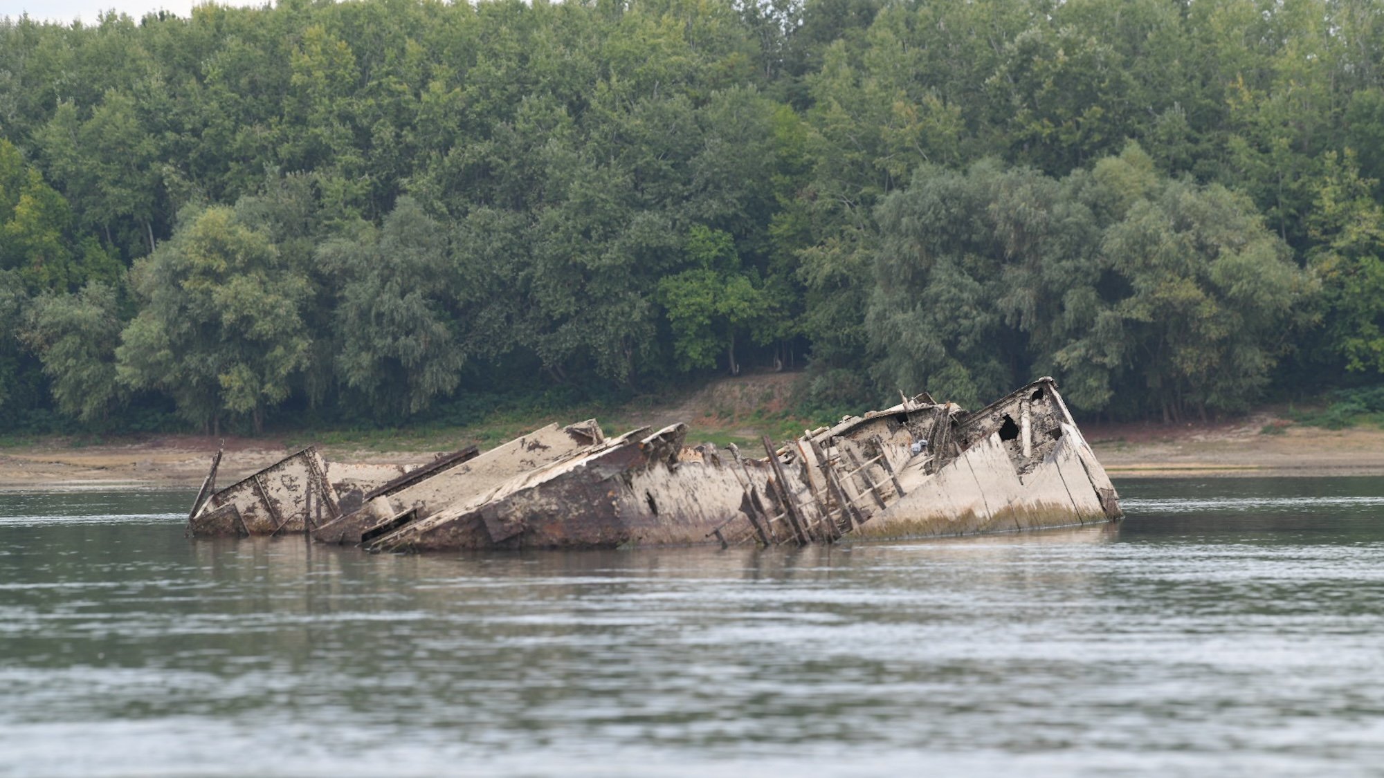 German WWII shipwrecks resurface in Danube River