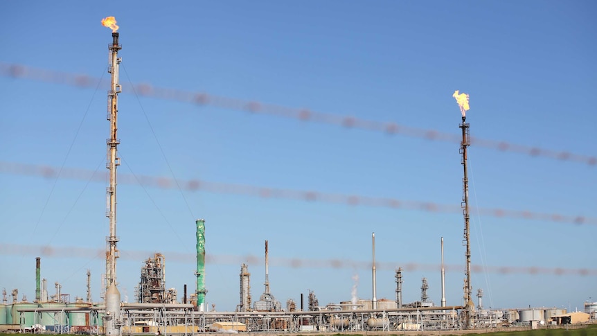 WA's Mid West faces hurdles to becoming Australia's newest oil refinery
