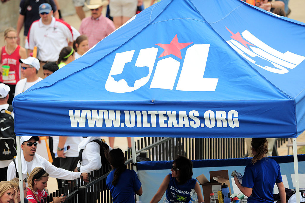 UIL state basketball tournament stays at Alamodome through 2028, open to future sites