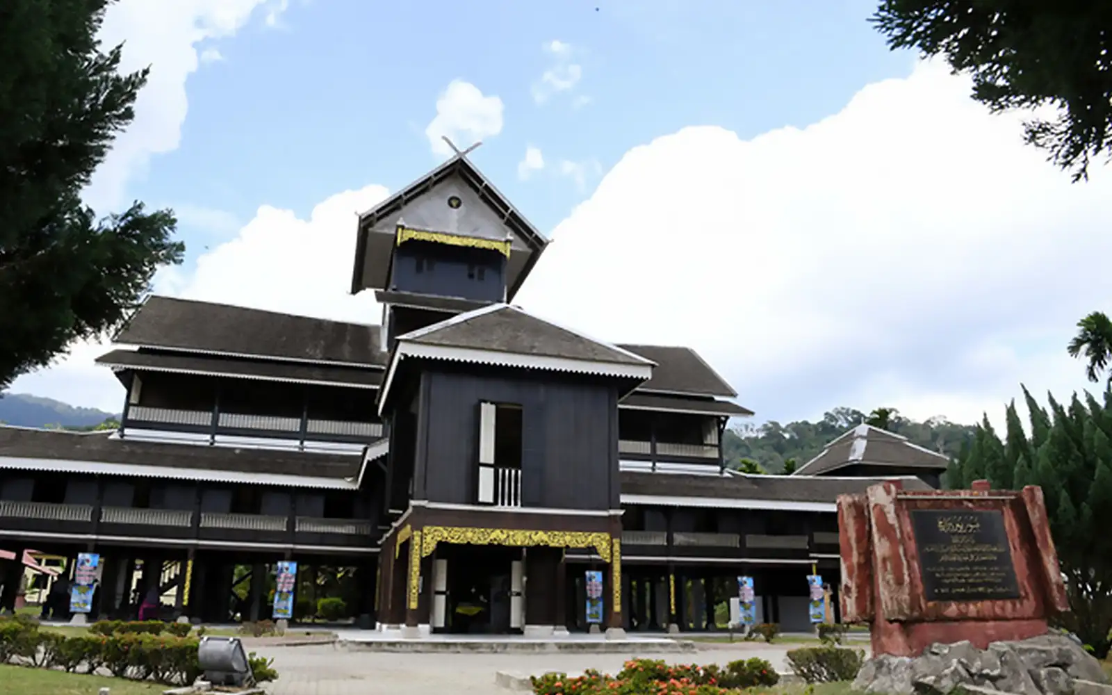 Utamakan kepentingan Negeri Sembilan