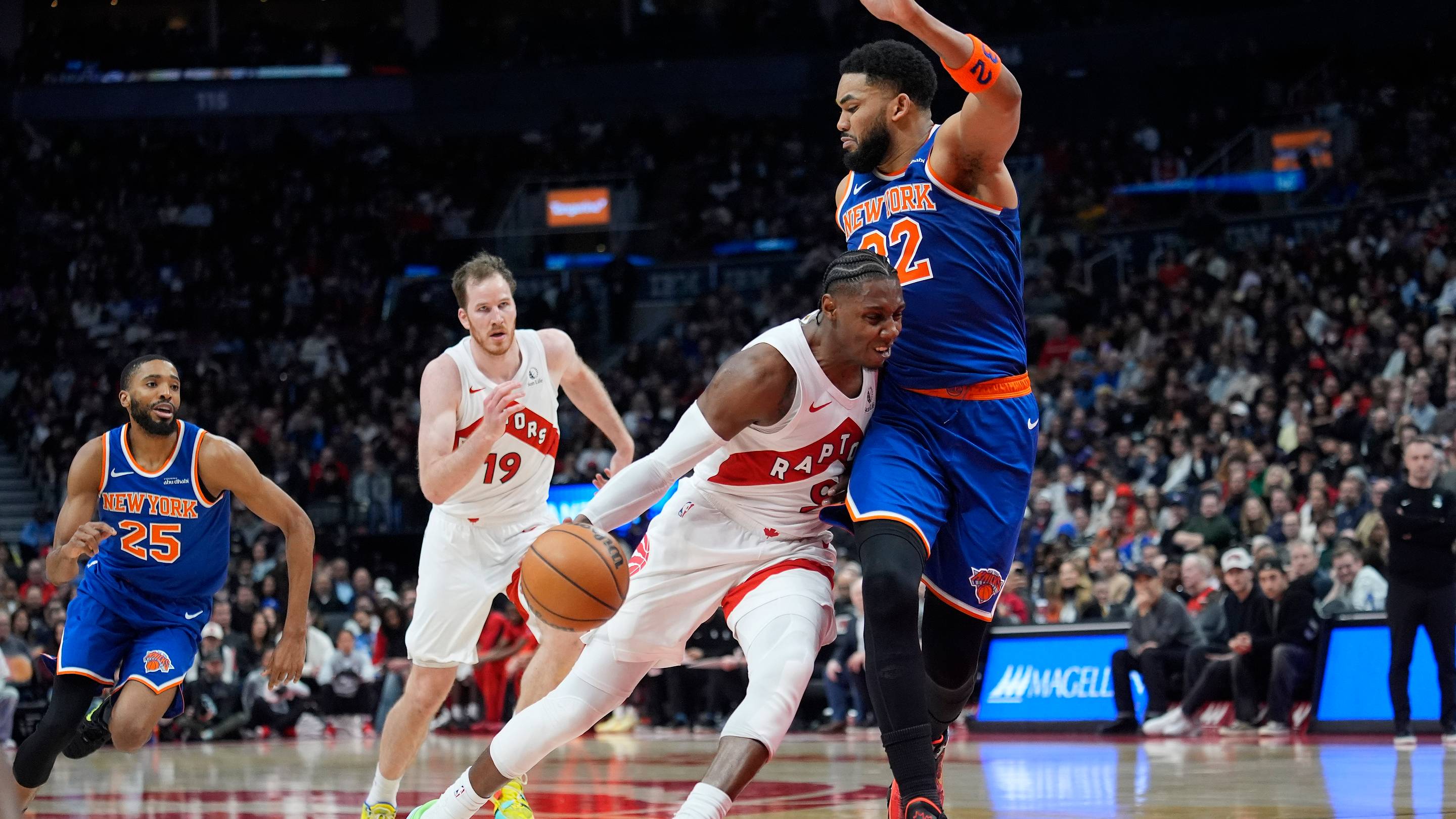 Knicks Drawing Raptors in Preseason Is a Sneaky Gift to Begin Title Defense
