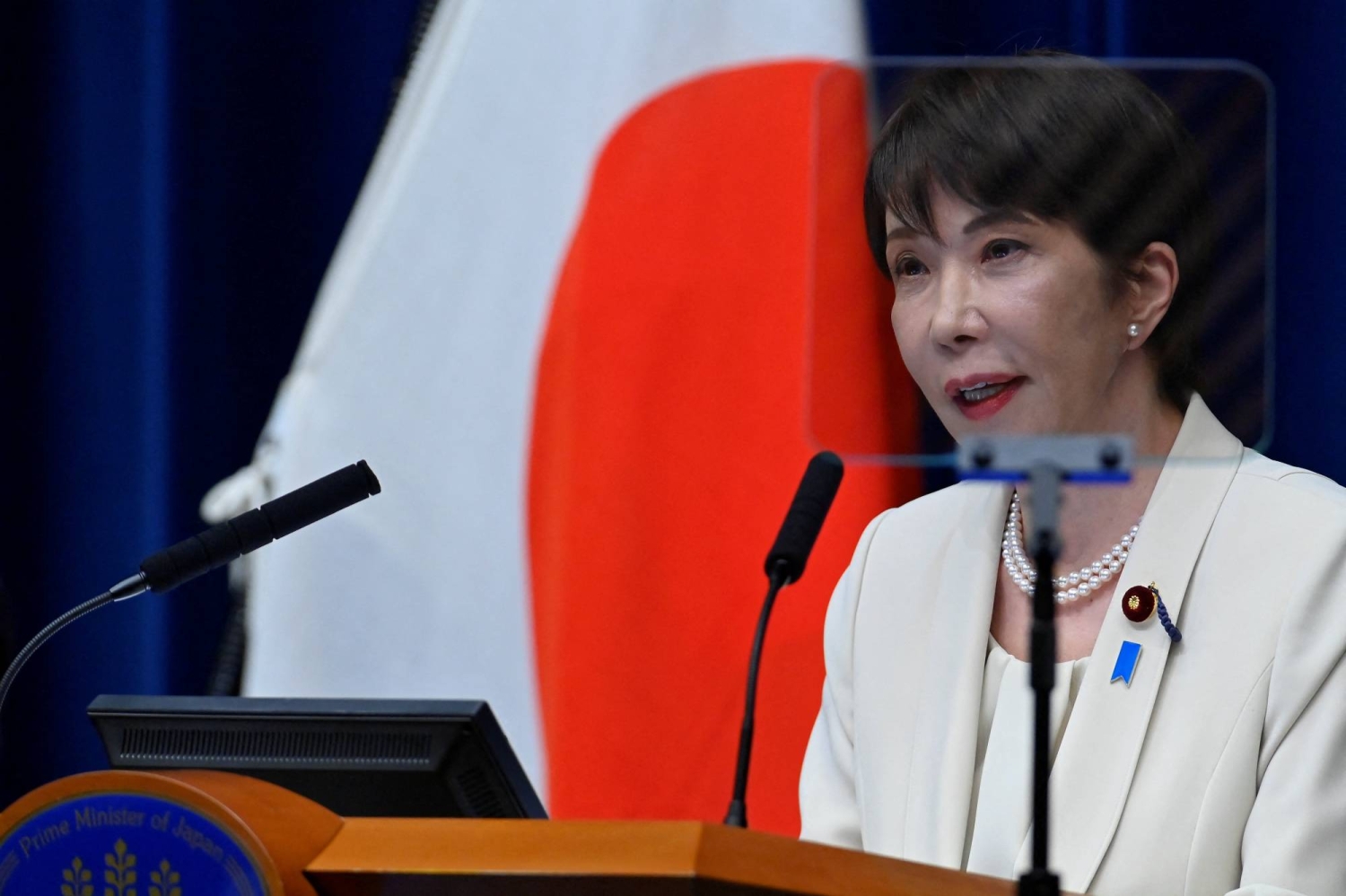 Takaichi urged BOJ chief to buy JGBs at May meeting
