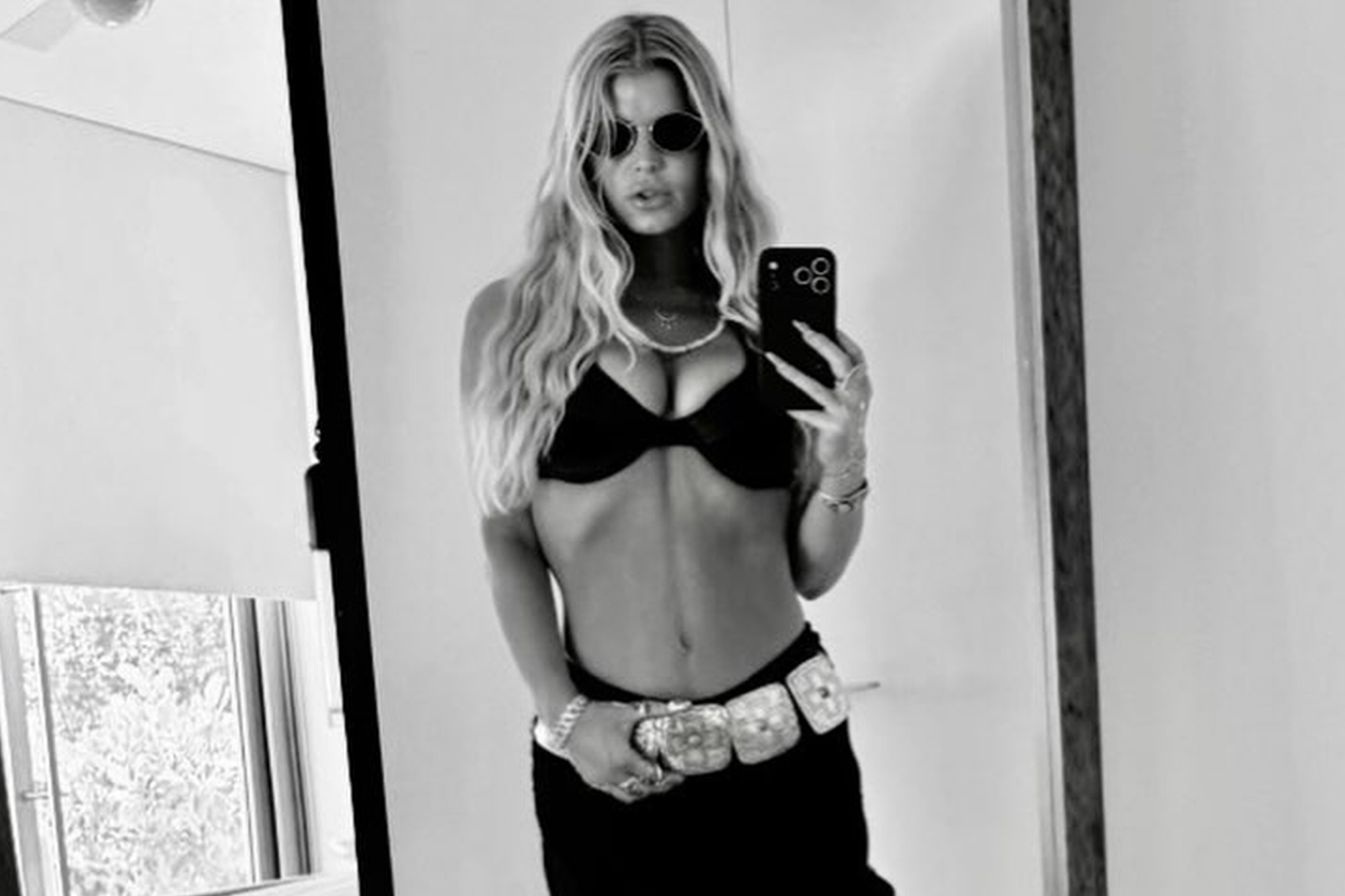 Jessica Simpson flaunts her figure for 46th birthday and more star snaps