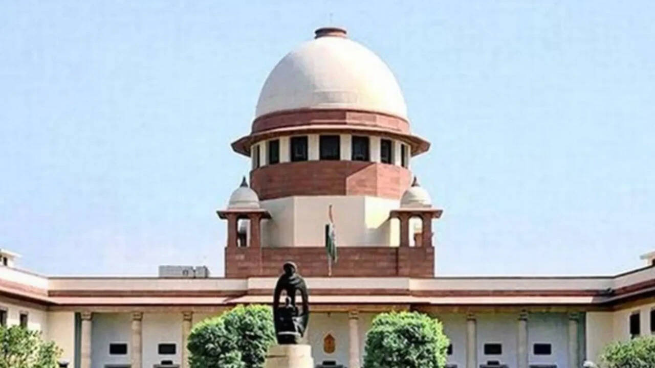 SC calls to 'dismantle' ‘men’s clubs’ in Bar Councils, orders co-option of 2 women