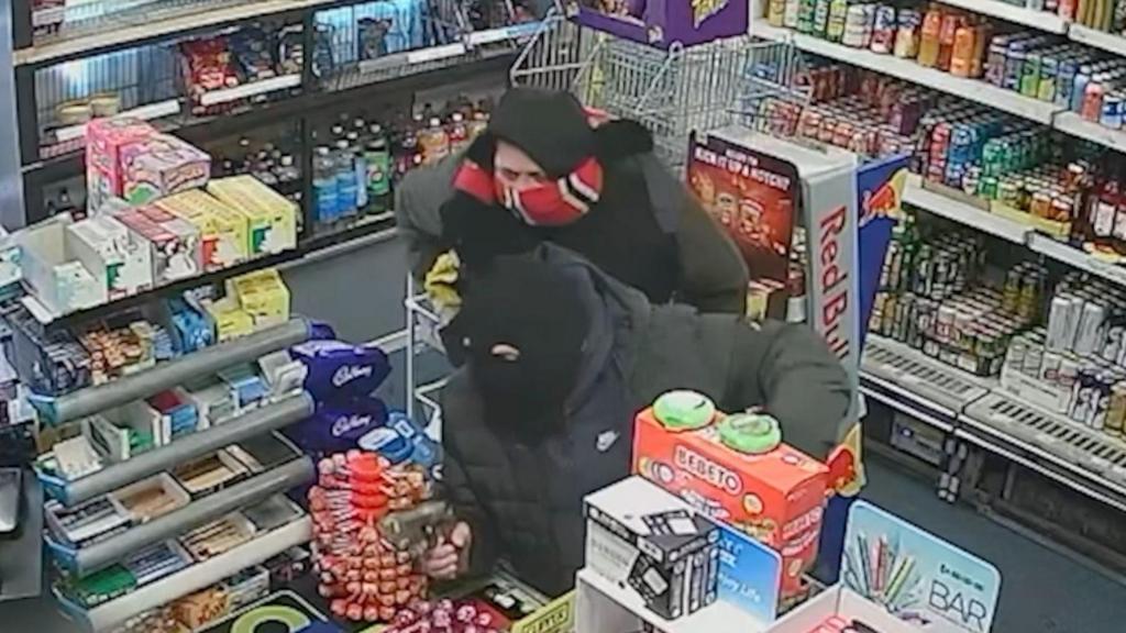 Robbers who pretended to be from Liverpool jailed