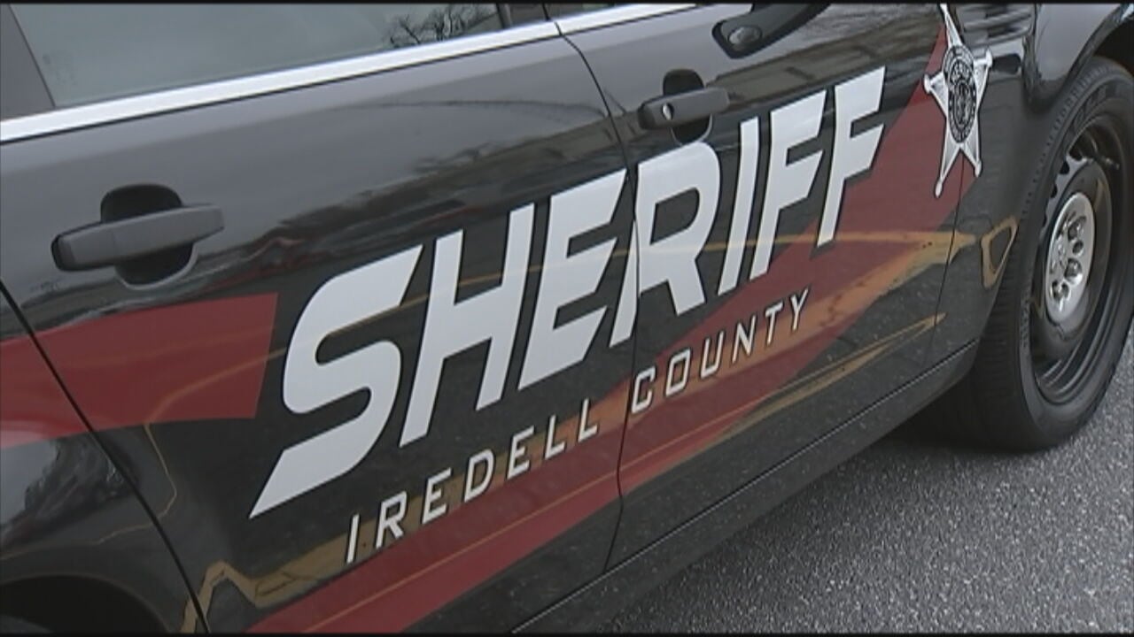 2 arrested for alleged church break-in in Iredell County