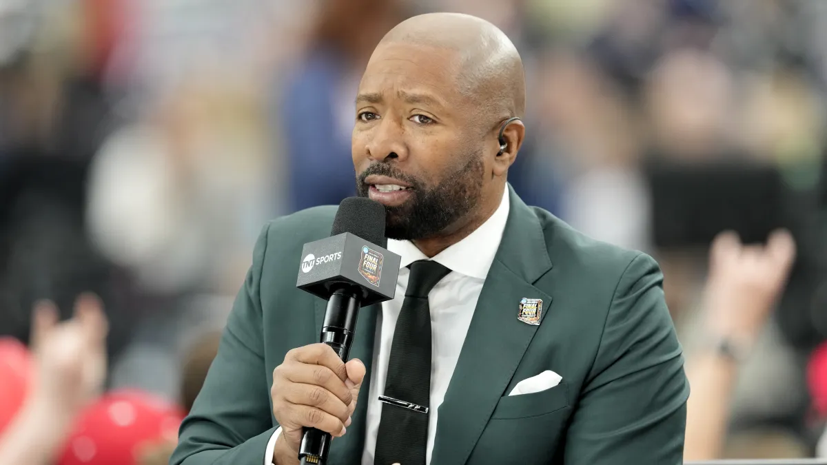 Kenny Smith’s latest marriage to Croatian influencer turns heads