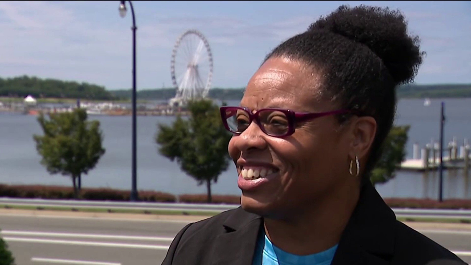 Tonya Sweat works to get her name on the ballot for PG County exec. race