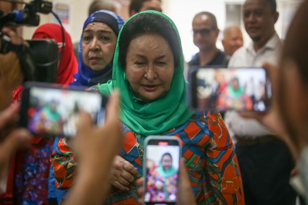 Rosmah seeks stay on RM67.4m ruling, cites RM100,000 bank balance and concerns over jeweller’s finances