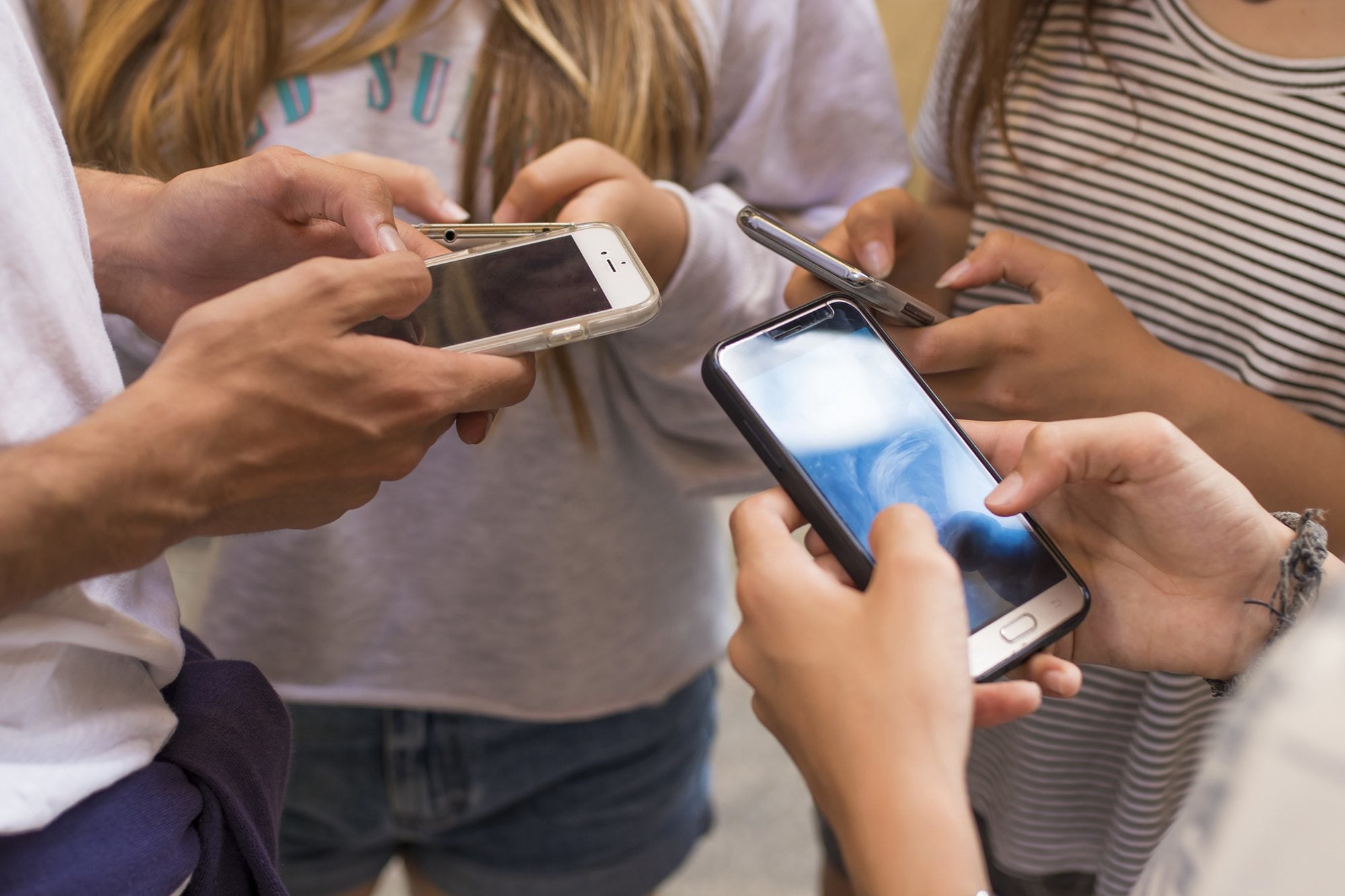 Scrolling endlessly to unwind? It could be making you feel worse.