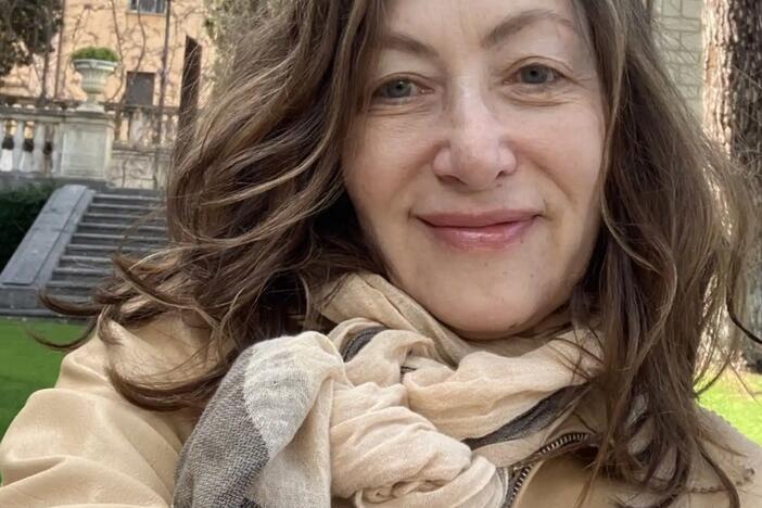 A volunteer's unexpected advice changed how she faced cancer