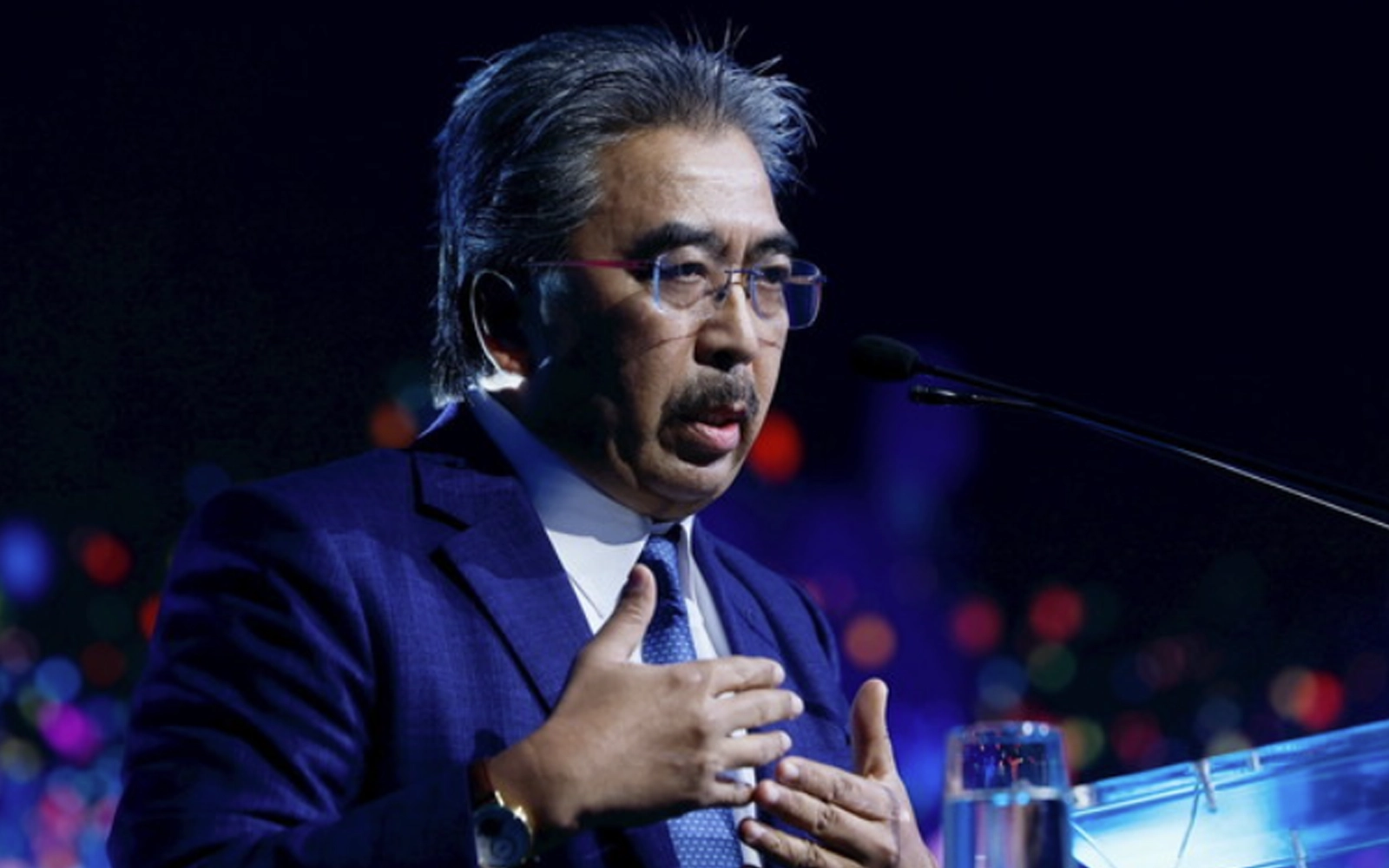 Govt examining best mechanism for levy on EV sales, says Johari